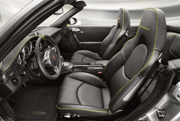 911 Turbo S Coupe Edition 918 Spyder - interior